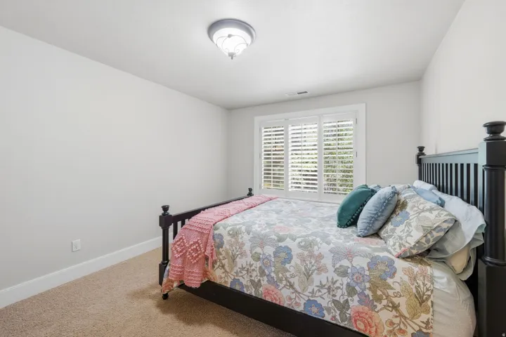 1683 N Main St, Centerville, Utah 84014