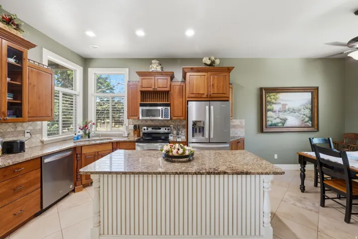 1683 N Main St, Centerville, Utah 84014
