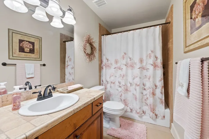 1683 N Main St, Centerville, Utah 84014