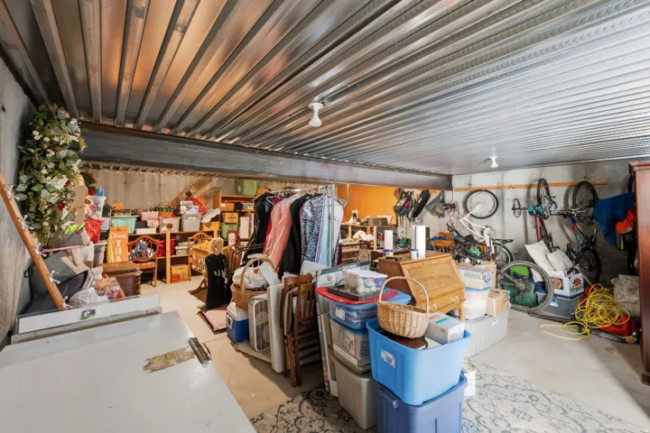 1683 N Main St, Centerville, Utah 84014