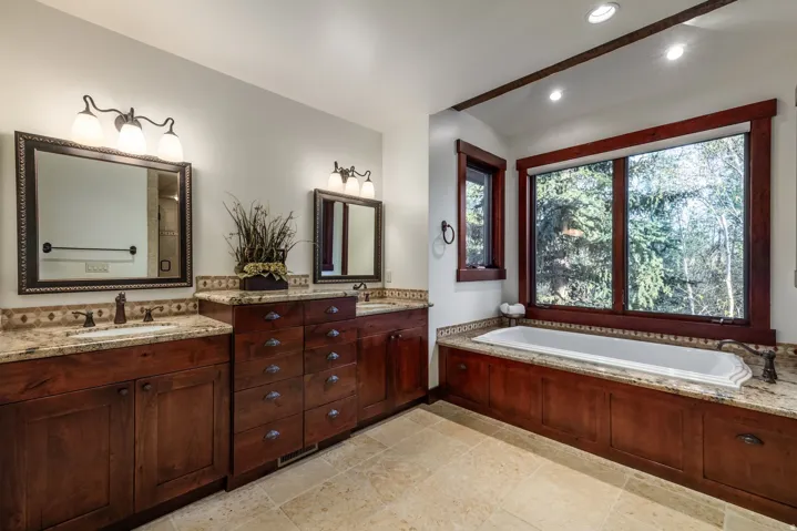 4445 N Millrace Rd, Oakley, Utah 84055