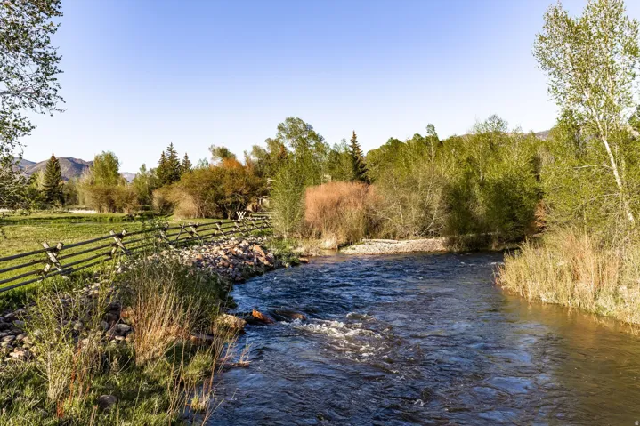 4445 N Millrace Rd, Oakley, Utah 84055