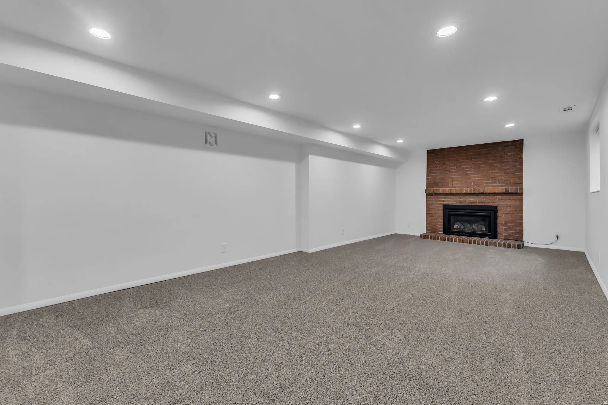 Den/office/rec room