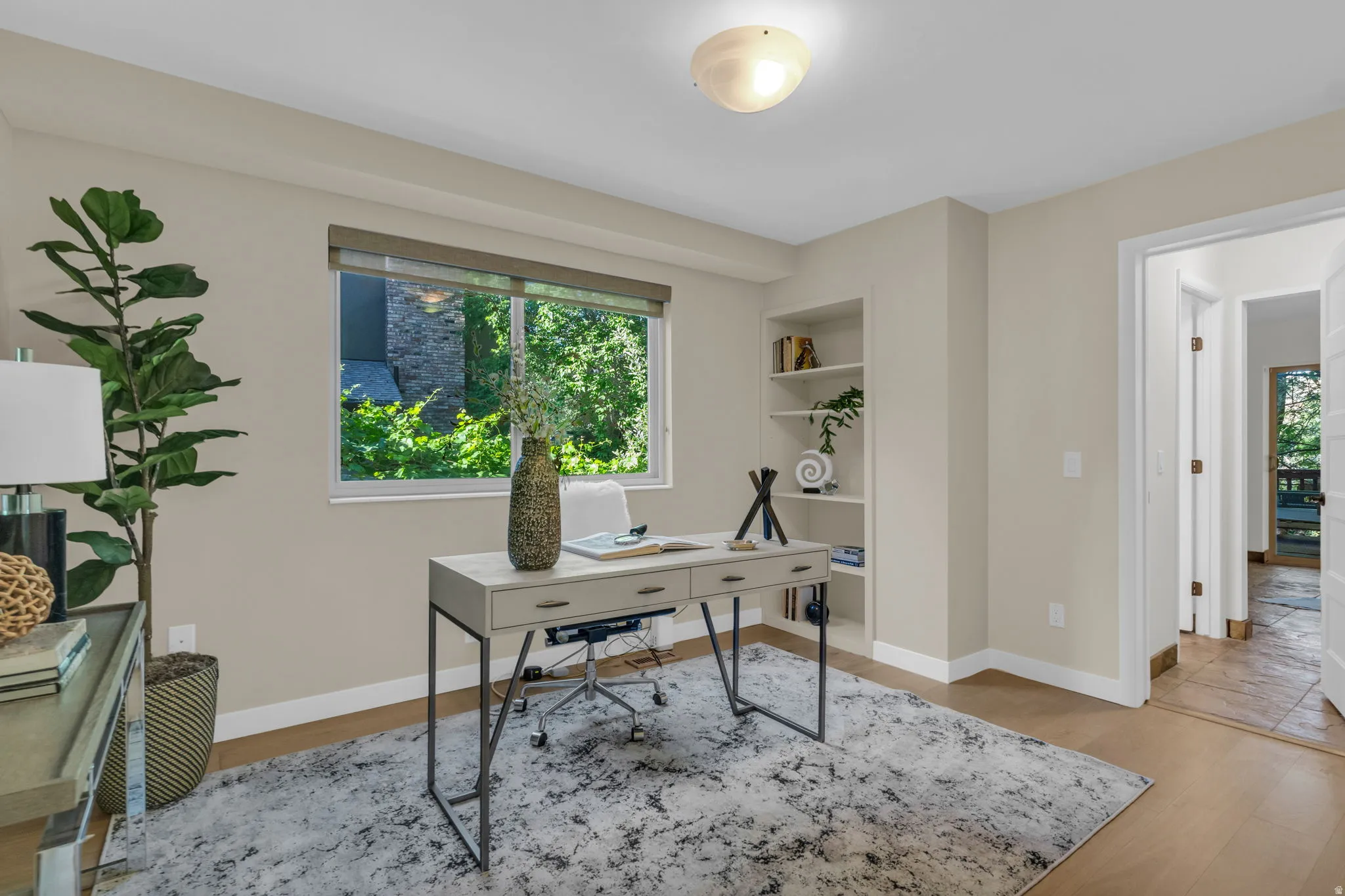 Main level office or bedroom