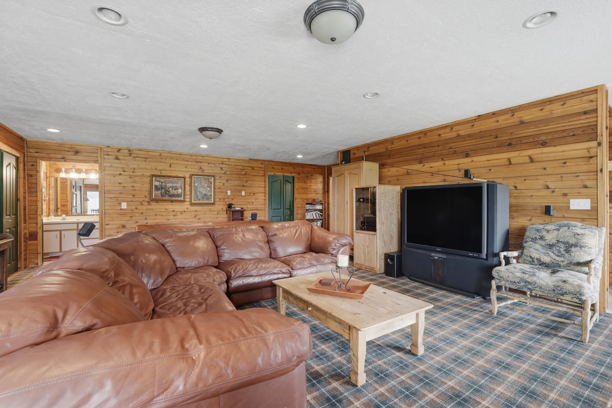 walkout, daylight basement
