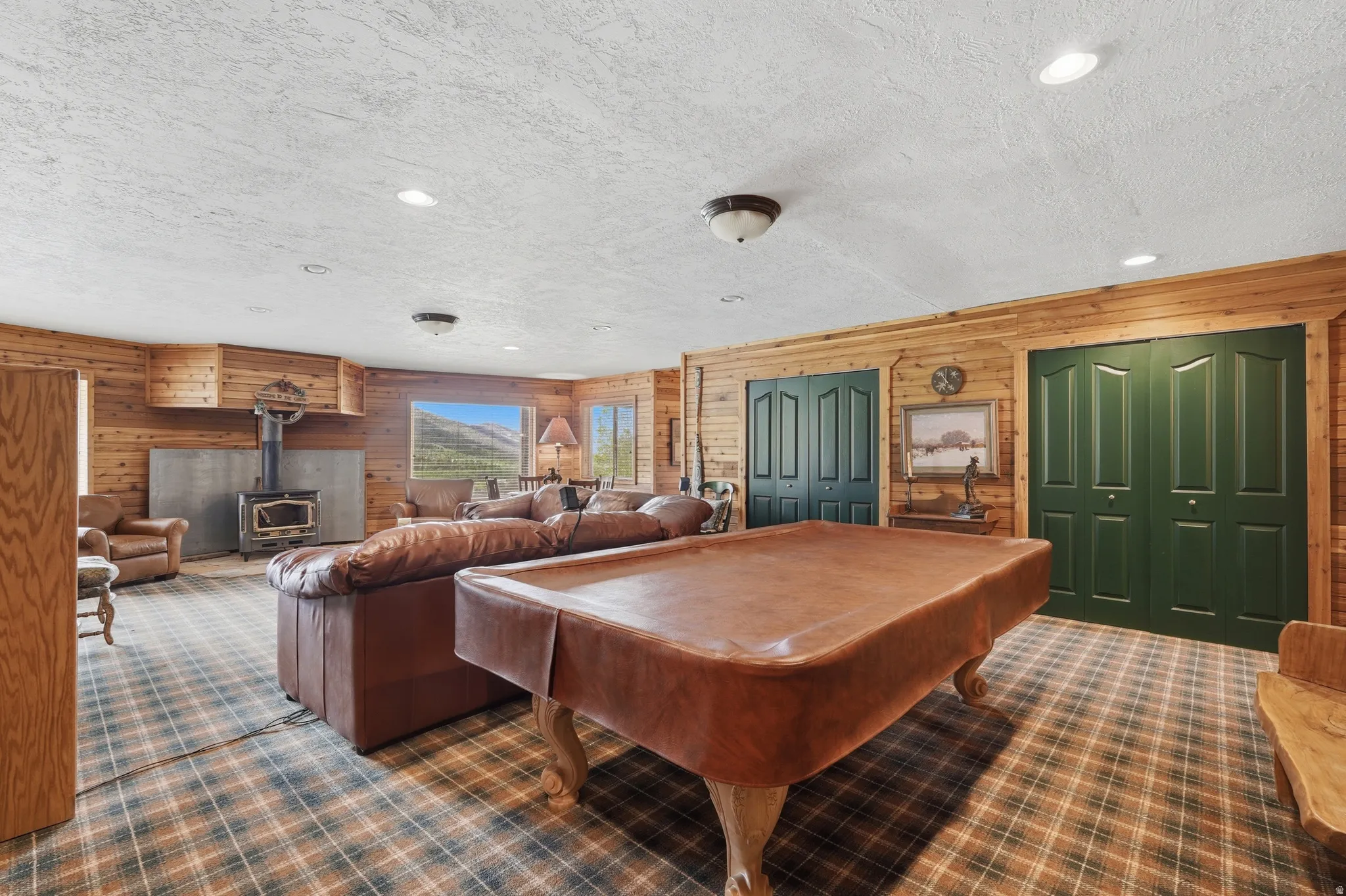 walkout, daylight basement
