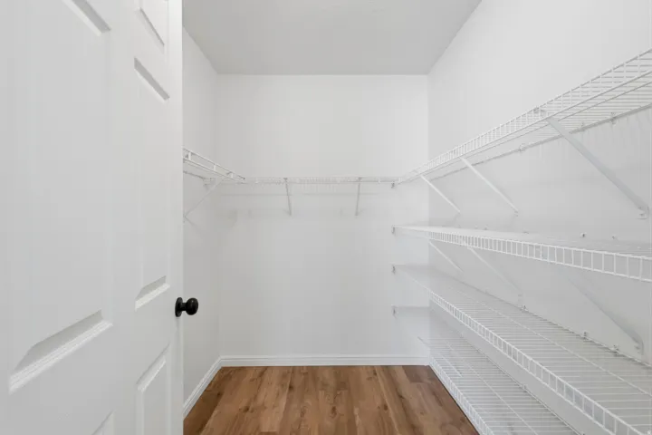 Walk in closet