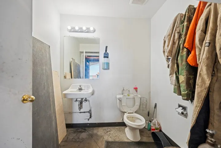 147 N 2000 W #b Ste2, Springville, Utah 84663