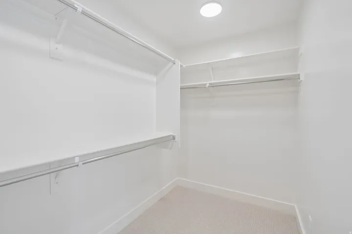 Walk in closet