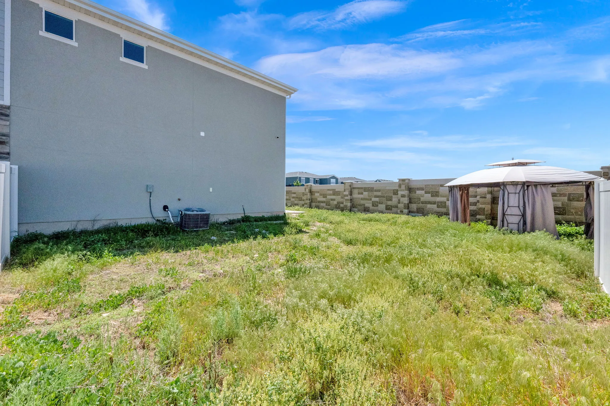 Perfect sized yard ready for your dreams