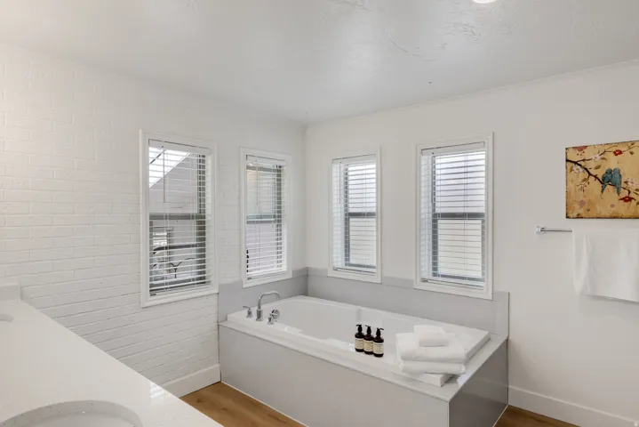199 N 300 W, Garden City, Utah 84028