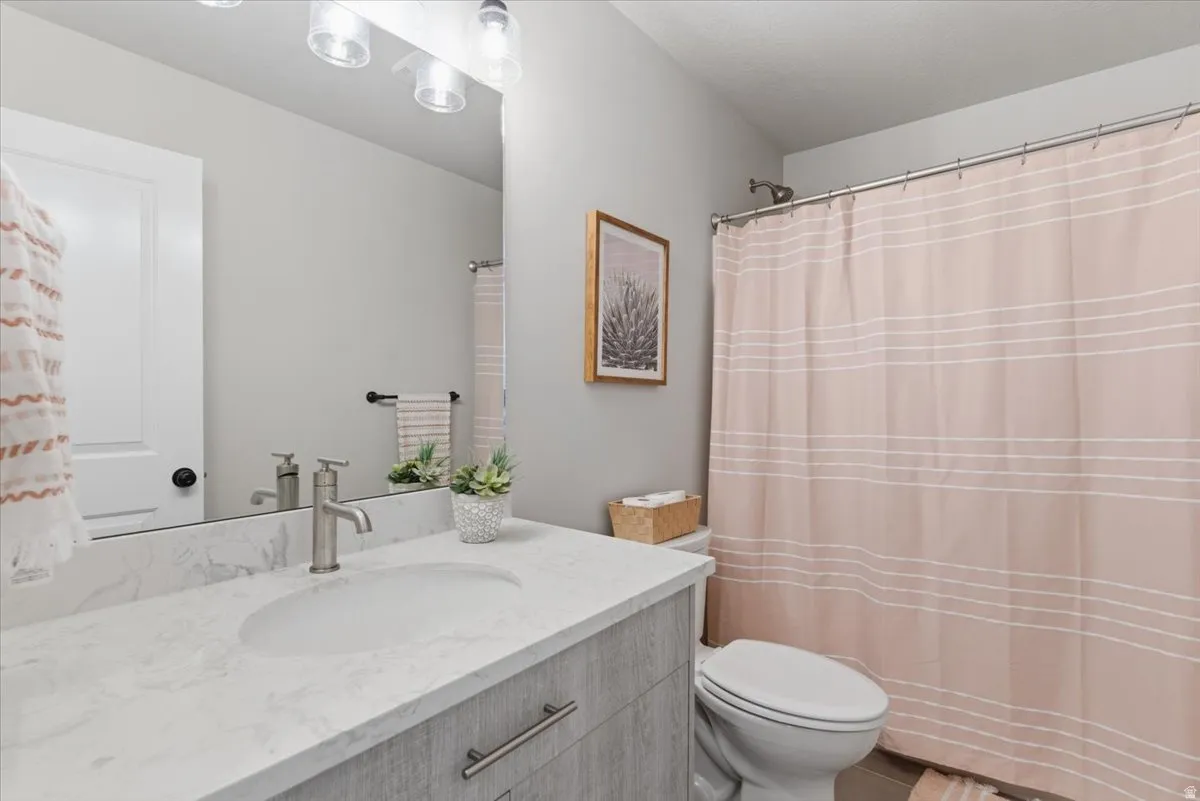 Main Bathroom