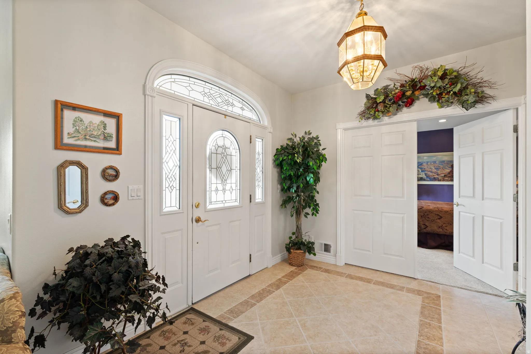 Grand elegant foyer
