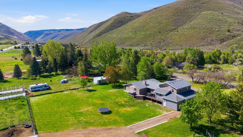 4071 S Crazy Acres Rd, Daniel, Utah 84032