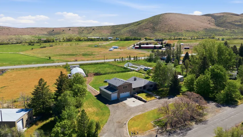4071 S Crazy Acres Rd, Daniel, Utah 84032