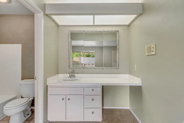 843 E Three Fountains Dr #263, Murray, Utah 84107