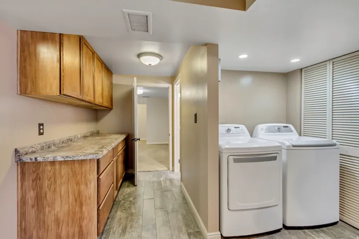 843 E Three Fountains Dr #263, Murray, Utah 84107