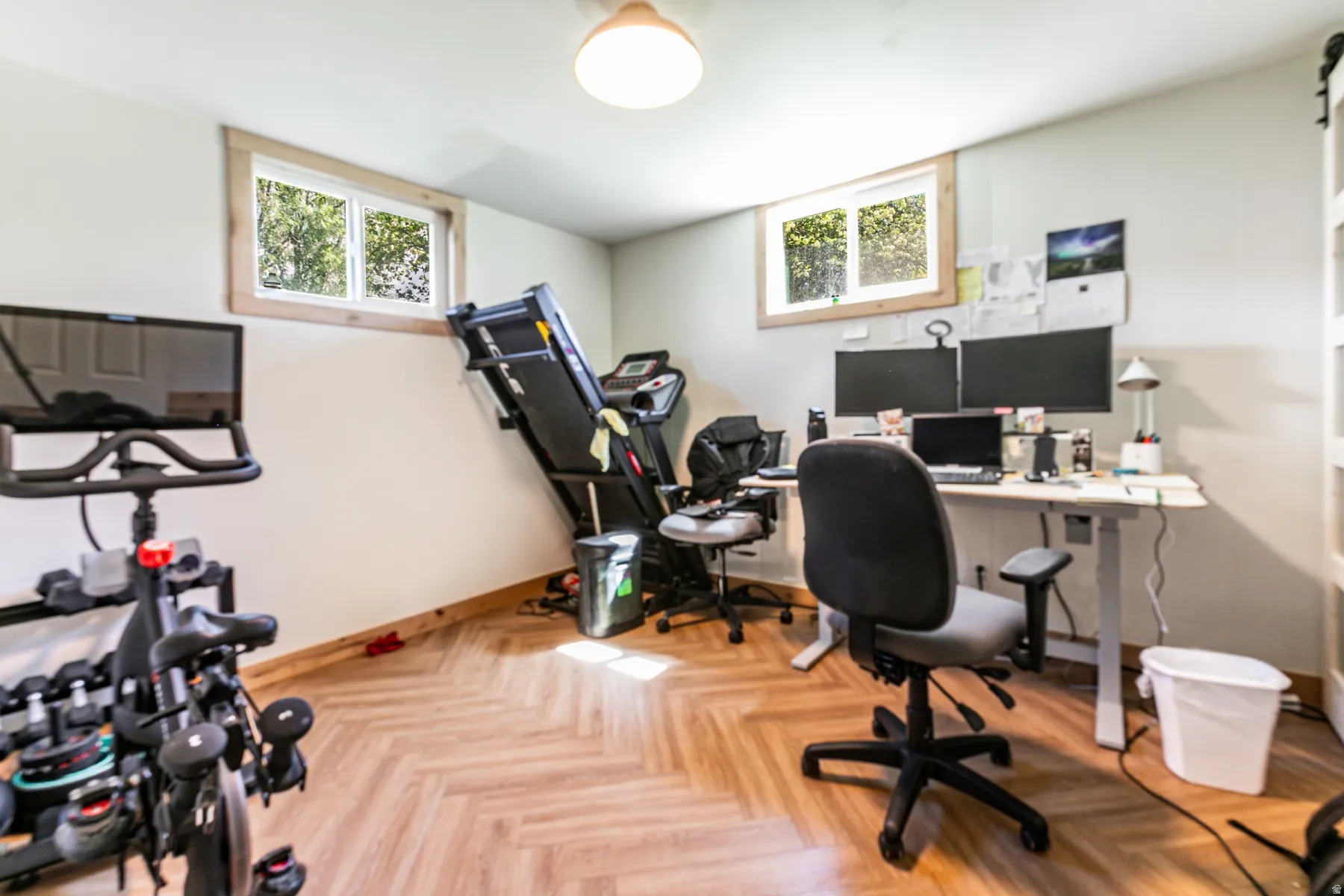 office or bedroom.