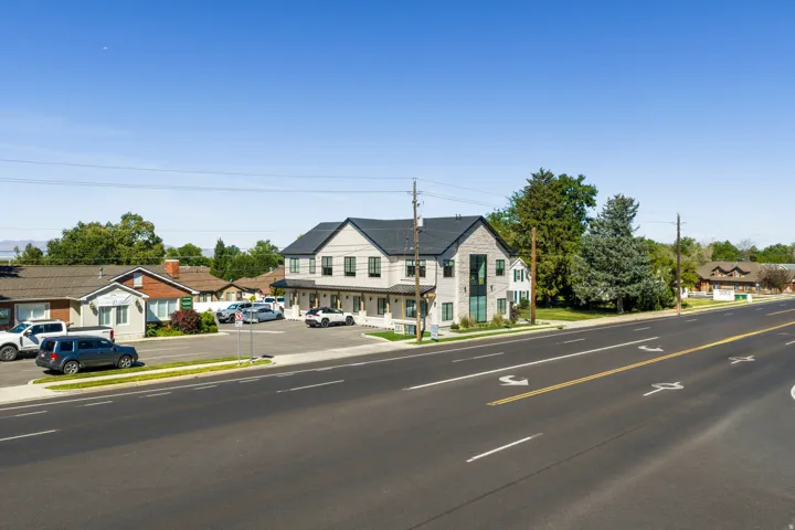 202 S Main St, Kaysville, Utah 84037