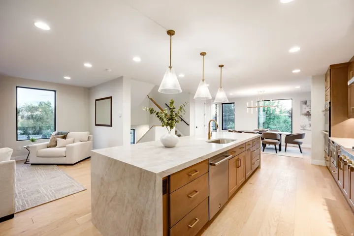 4442 S Holladay Park Ln, Holladay, Utah 84124