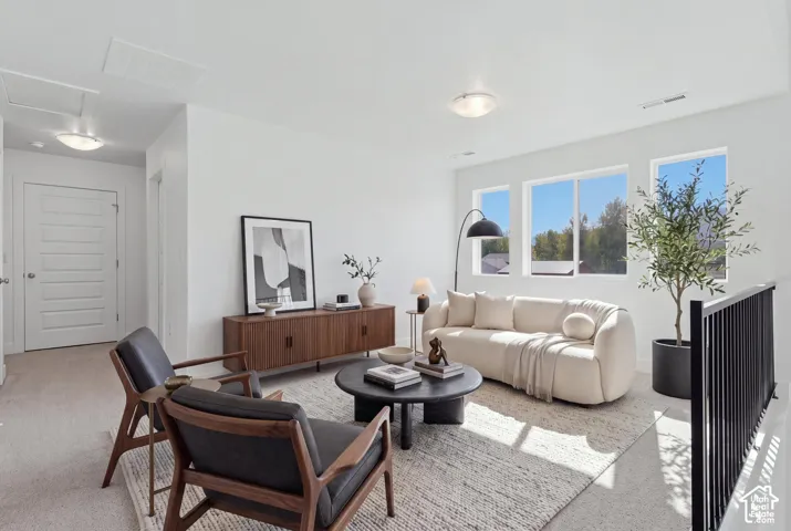 Open Loft Area on Second Floor-Virtually Staged
