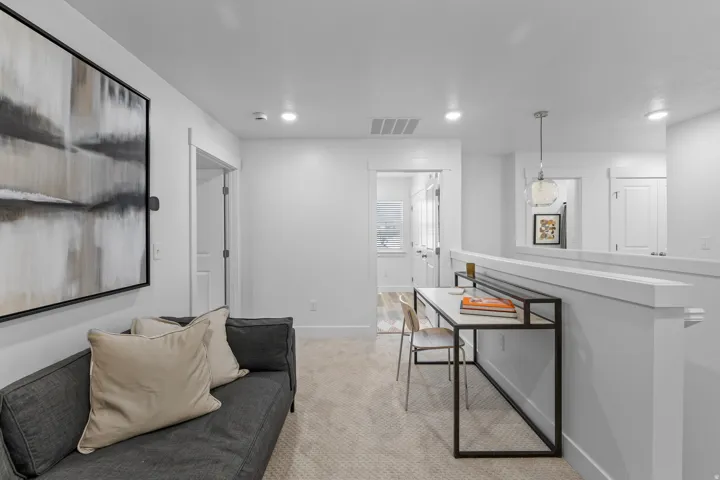 Photos shown are of the Model Home featuring the same floorplan. Finishes and selections may vary from the actual home.