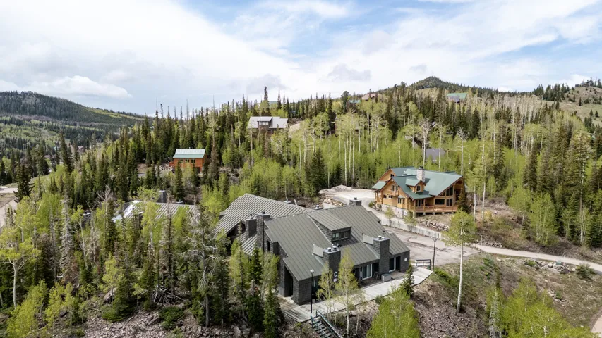 286 W Eagles Roost St #c107, Brian Head, Utah 84719