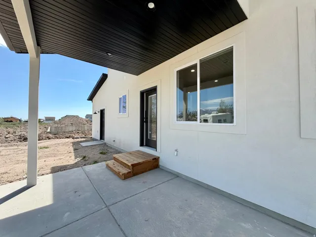 778 N 2450 W, Tremonton, Utah 84337
