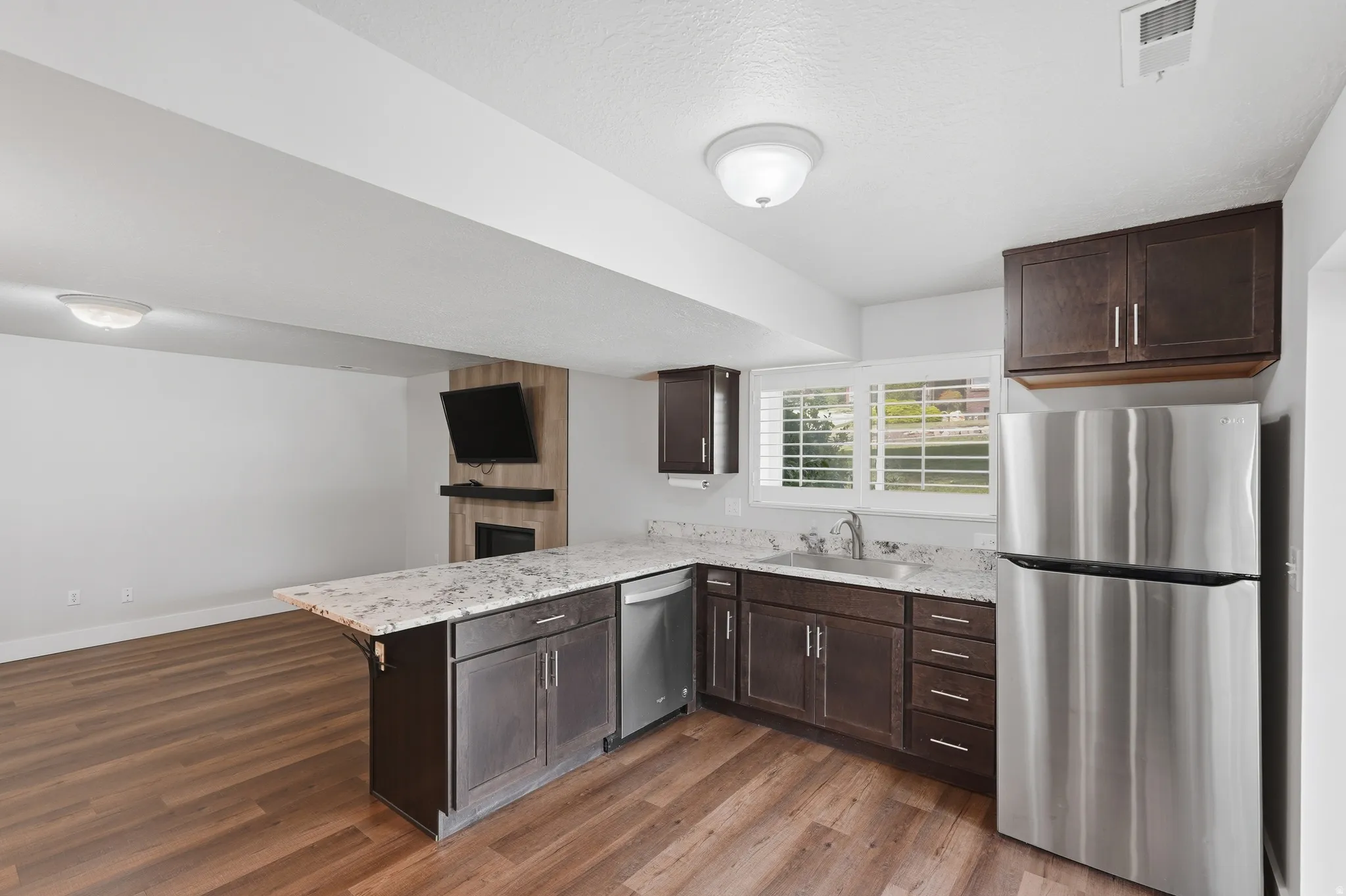 2nd Kitchen/Dining