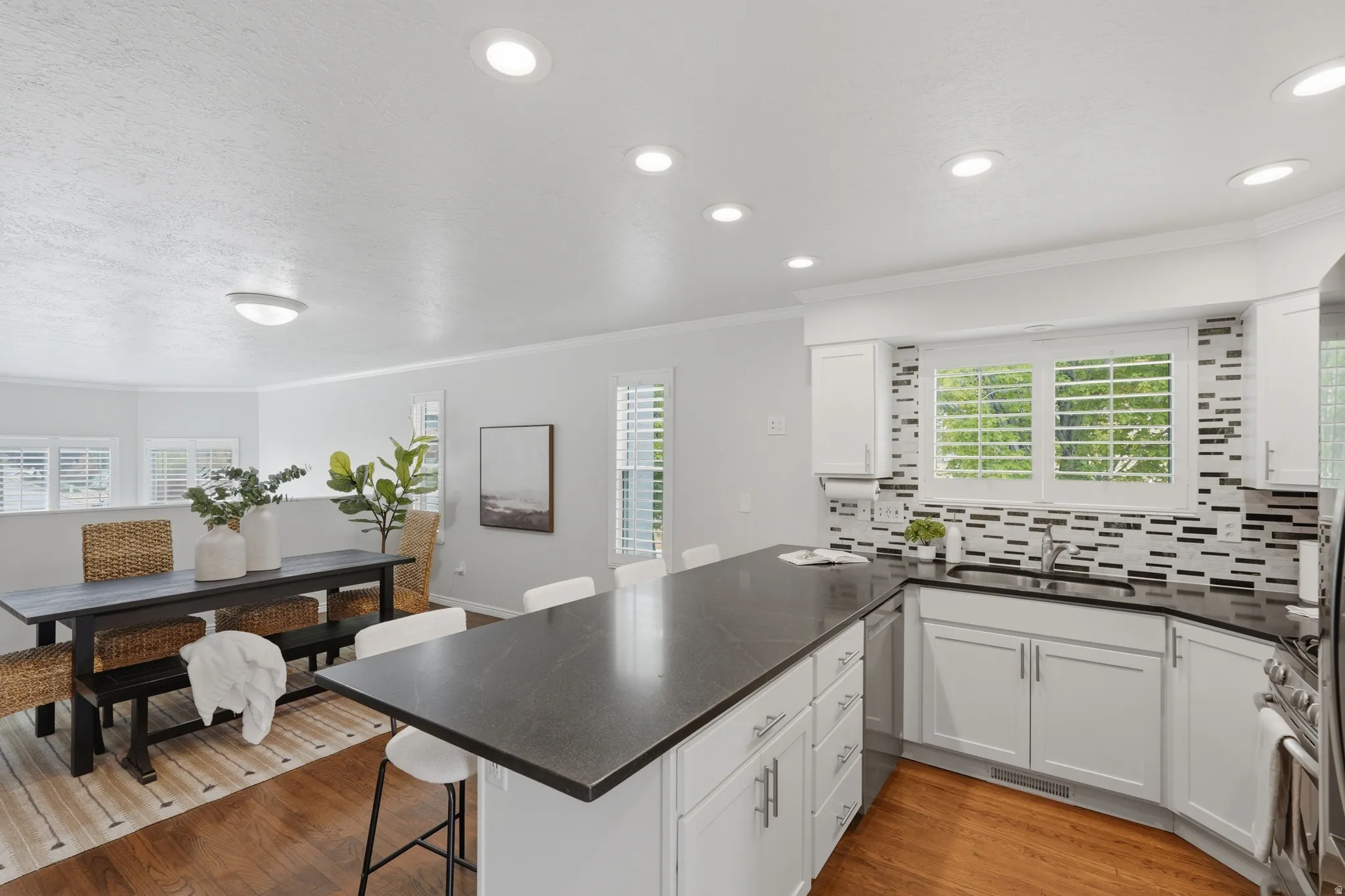 Upper level Kitchen/Dining