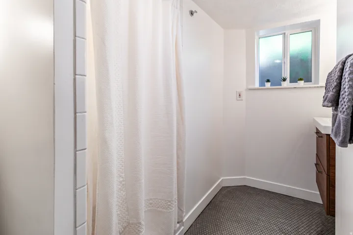 22 W 300 N, Salt Lake City, Utah 84103