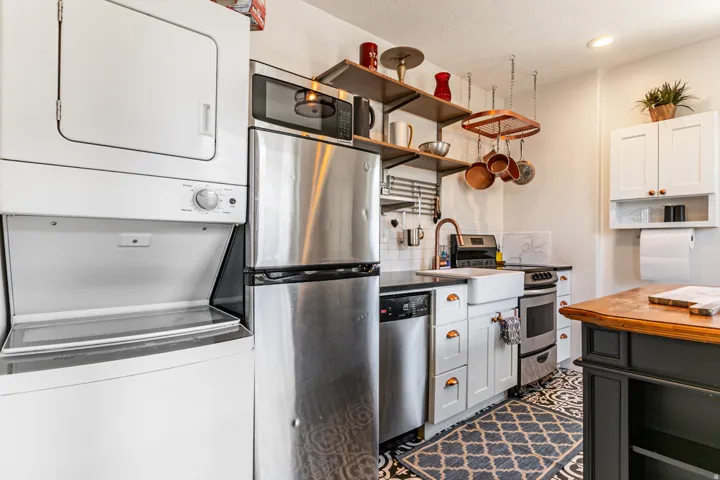 22 W 300 N, Salt Lake City, Utah 84103