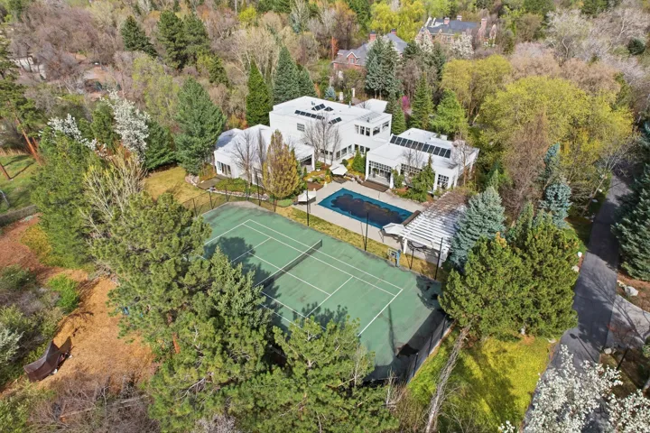 2552 E Walker Ln, Salt Lake City, Utah 84117
