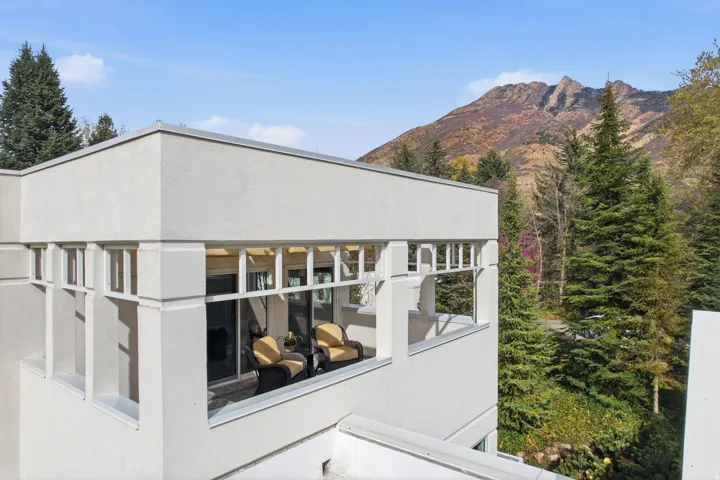 2552 E Walker Ln, Salt Lake City, Utah 84117