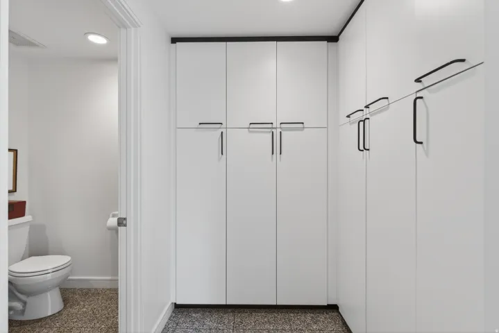 2552 E Walker Ln, Salt Lake City, Utah 84117