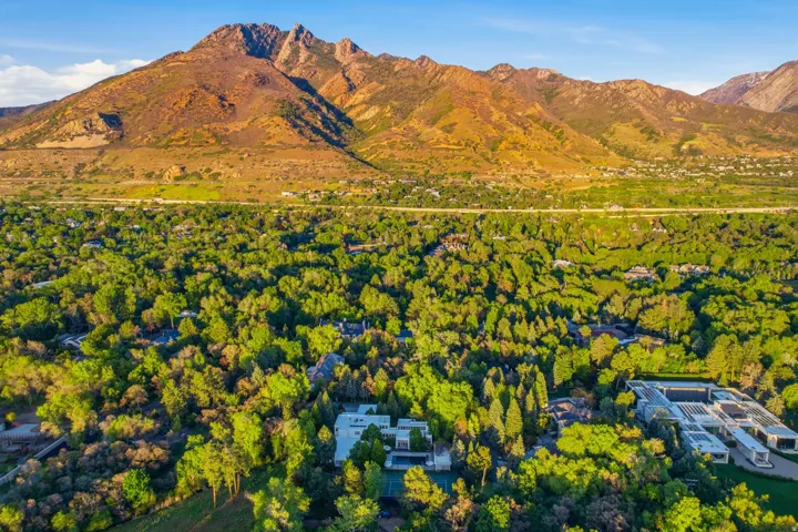 2552 E Walker Ln, Salt Lake City, Utah 84117