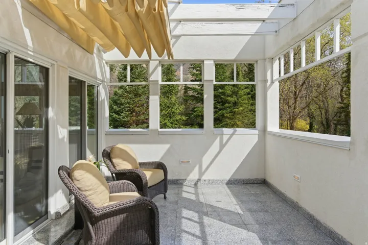2552 E Walker Ln, Salt Lake City, Utah 84117