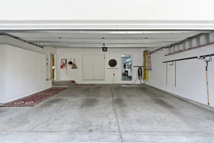 2552 E Walker Ln, Salt Lake City, Utah 84117
