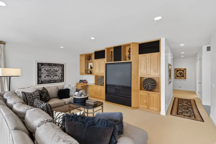 2552 E Walker Ln, Salt Lake City, Utah 84117
