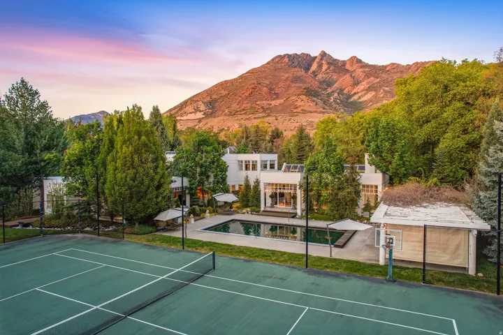 2552 E Walker Ln, Salt Lake City, Utah 84117