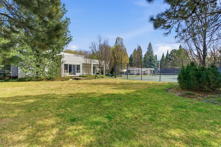 2552 E Walker Ln, Salt Lake City, Utah 84117
