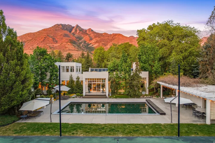 2552 E Walker Ln, Salt Lake City, Utah 84117