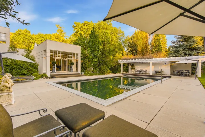 2552 E Walker Ln, Salt Lake City, Utah 84117