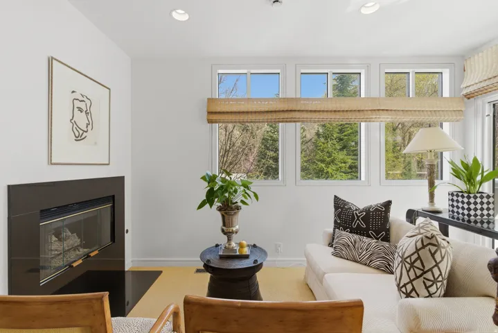 2552 E Walker Ln, Salt Lake City, Utah 84117