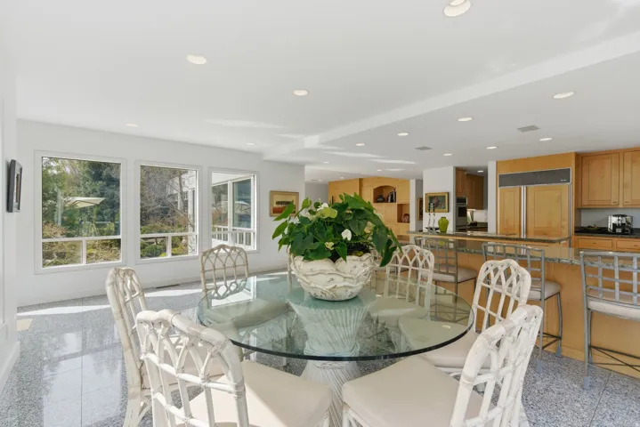 2552 E Walker Ln, Salt Lake City, Utah 84117