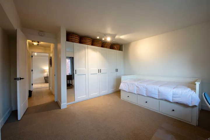 8 E Hillside Ave #408, Salt Lake City, Utah 84103