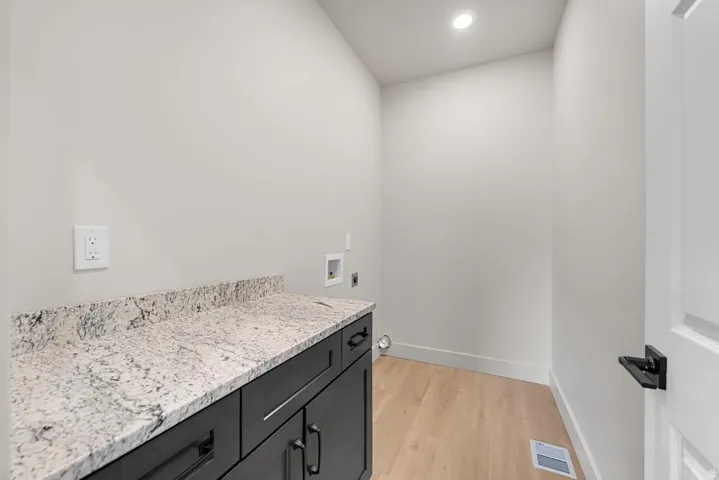 446 N 460 E #9, Salem, Utah 84653