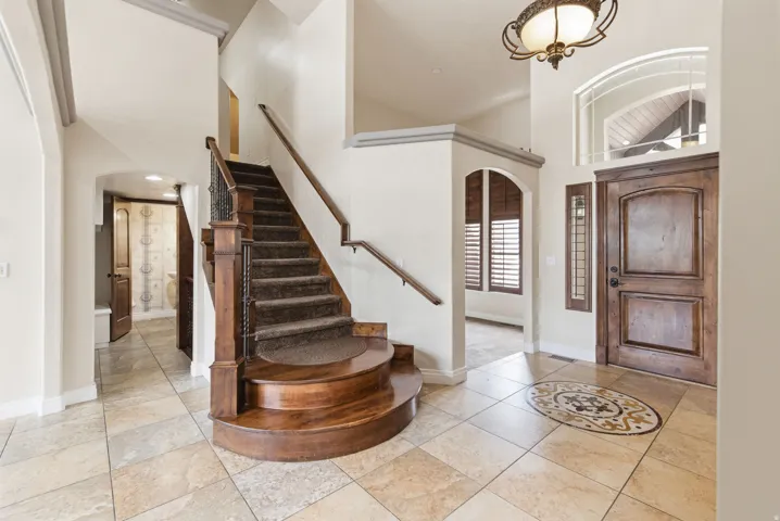 Gorgeouse Custom wood finishes throughout