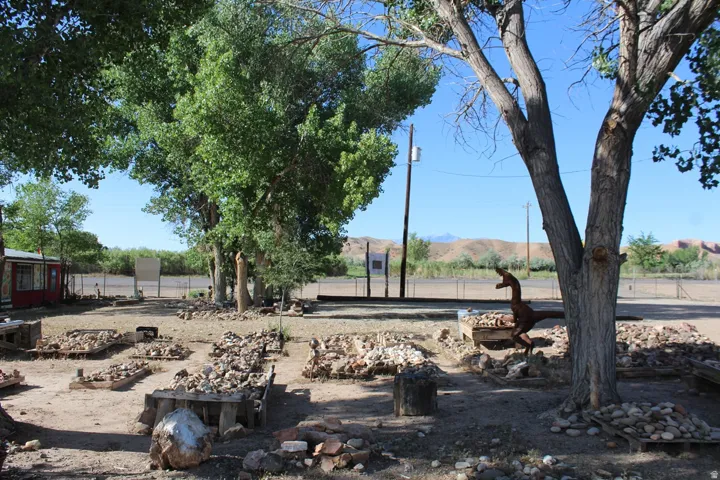 200 W 100 N, Hanksville, Utah 84734