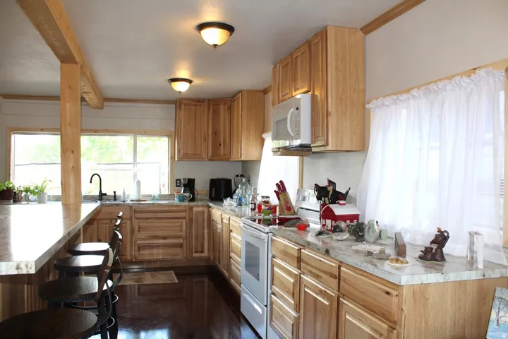 200 W & 230 W 100, Hanksville, Utah 84734